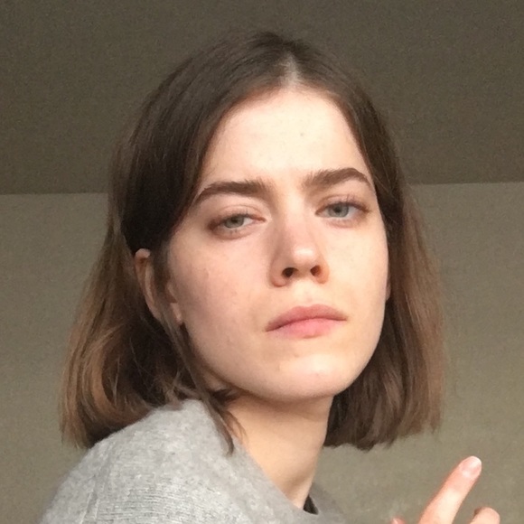 Profile Picture of Rebecca Hansen (@beccabaggins) on Poshmark