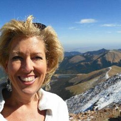Profile Picture of Deborah Hodge (@hodgehollow) on Twitter