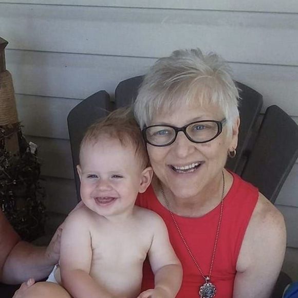 Lucinda Cuny - Poshmark Profile Picture of Lucinda Cuny (@lucindacuny) on Poshmark