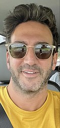 Profile Picture of Josh Schwartz - Wikipediaon Wikipedia