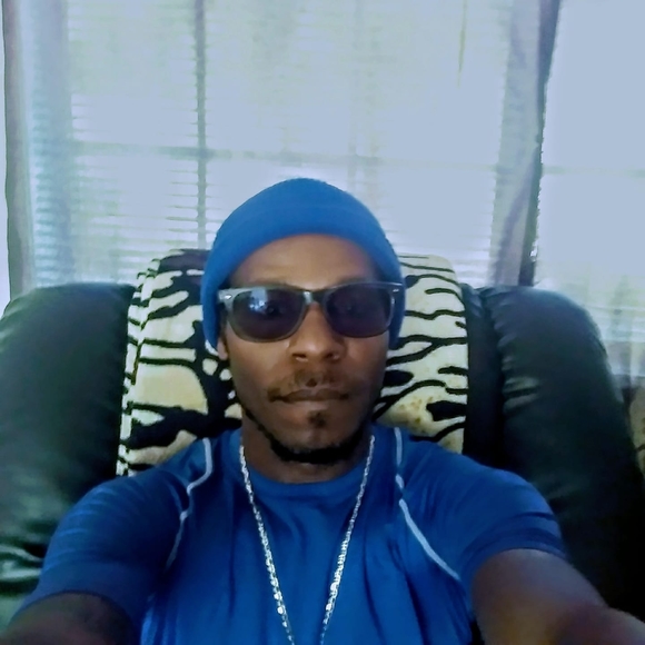 Thomas Slater - Poshmark Profile Picture of Thomas Slater (@thomasslater590) on Poshmark