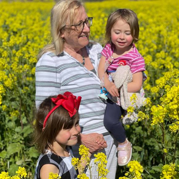 Profile Picture of Geri Pesce (@marx48) on Poshmark