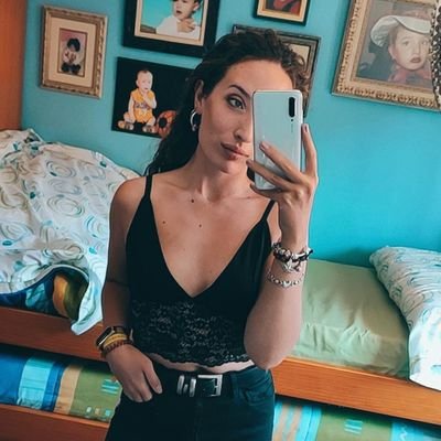 Profile Picture of Ángela (@AngelaGil_97) on Twitter