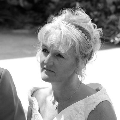 Profile Picture of Lisa Yates (@lisayates444) on Twitter