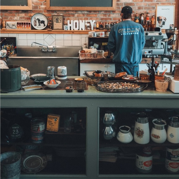 Profile Picture of David Bergevin (@bergevin_david) on Poshmark