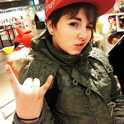 Profile Picture of Isabel Lovato (@BellaLovette) on Twitter