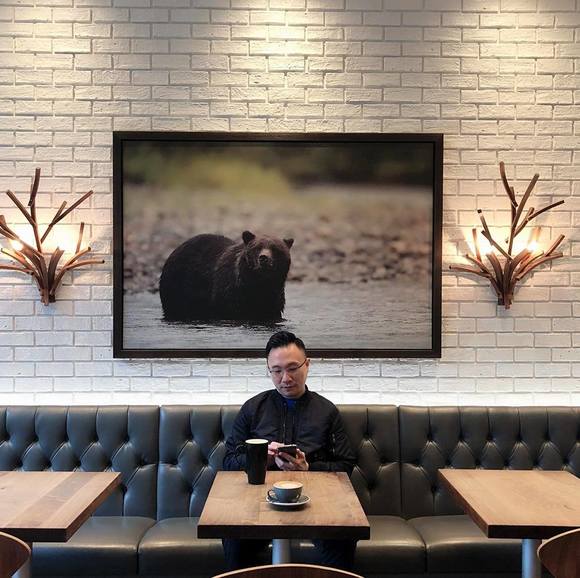 Profile Picture of Alan Chow (@alanwlchow) on Poshmark