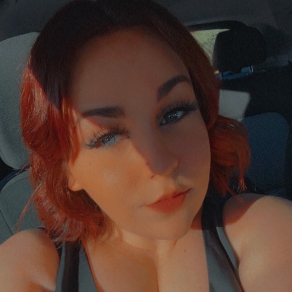 Profile Picture of Bryanna Breault (@futuredocbree) on Poshmark