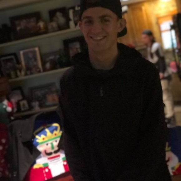 Profile Picture of Nathanyel Majors (@majorsnk) on Poshmark