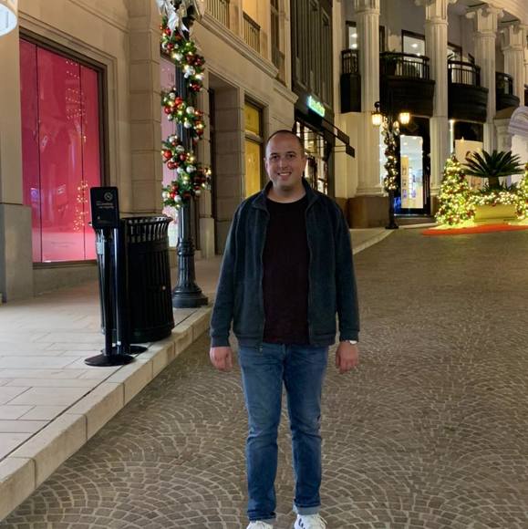 Profile Picture of Mark Rabinovitz (@mrabino7) on Poshmark
