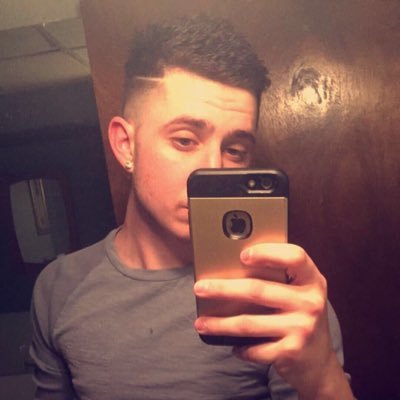 Profile Picture of Nick Ferreras (@LillNicky9) on Twitter