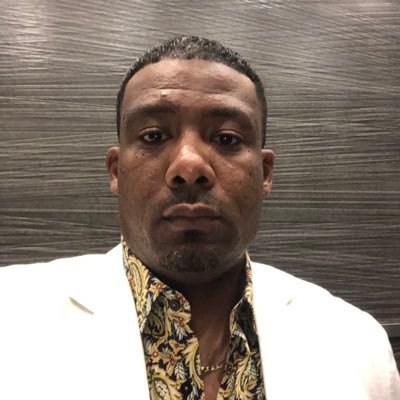 Preston Robinson III - Twitter Profile Picture of Preston Robinson III (@makemehotp) on Twitter