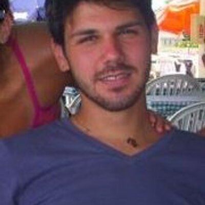 Profile Picture of Roberto Garcia (@Robert_Andres19) on Twitter