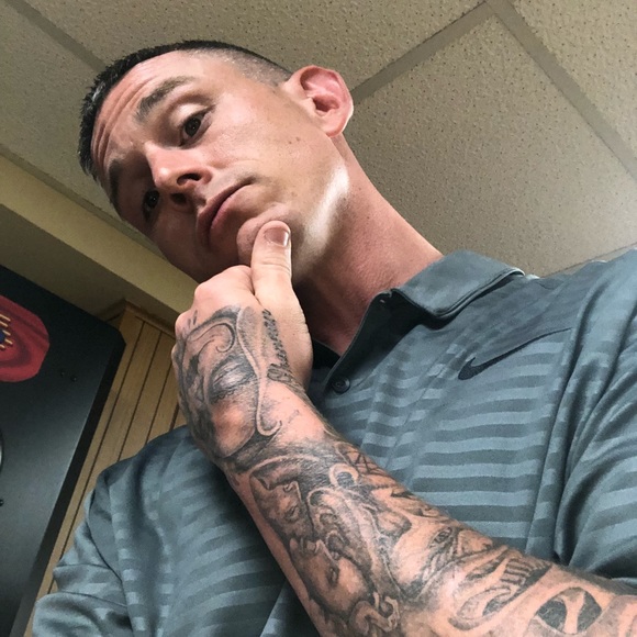 Profile Picture of Kyle Shannon (@ky85le) on Poshmark