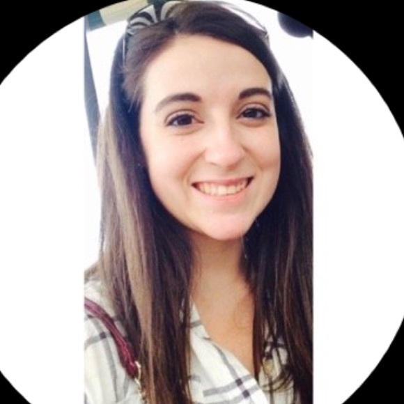 Profile Picture of Elizabeth Ferriera (@eferriera) on Poshmark