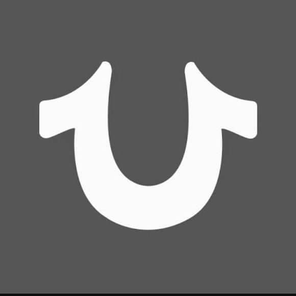 Profile Picture of Steve Torres (@stevetorres) on Poshmark