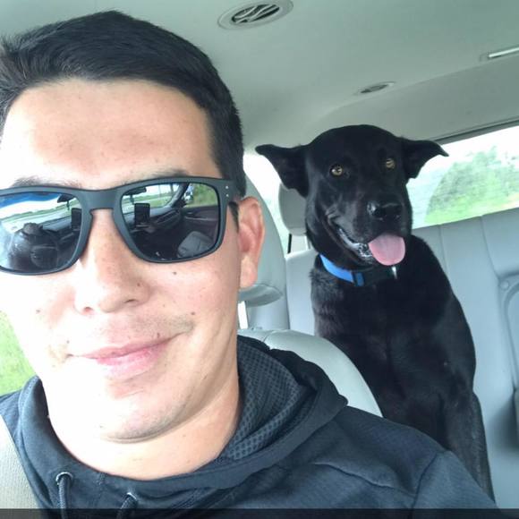 Profile Picture of Ernest Garza (@egarza5433) on Poshmark