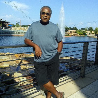 Profile Picture of Ronald Pointer (@No1Faddah) on Twitter