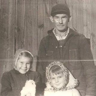 Profile Picture of Alice Dumas Blood (@alicedumasblood) on Instagram