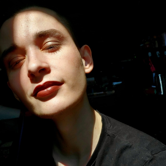 Profile Picture of Kebby Vincent (@crobatty) on Poshmark