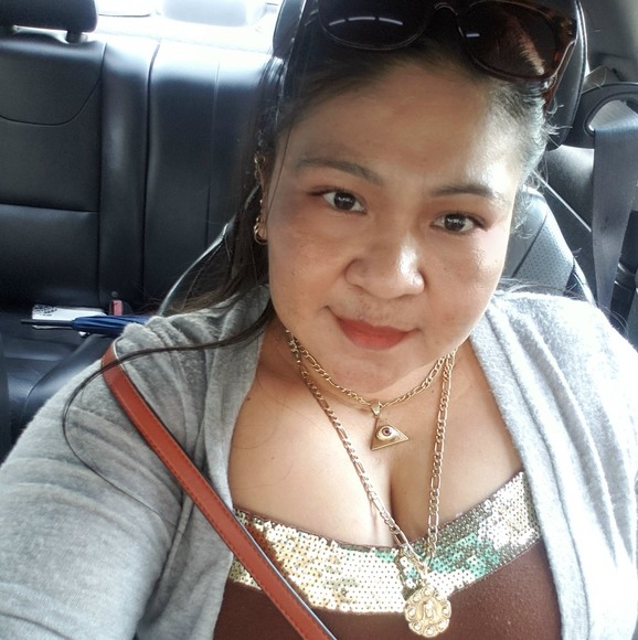 Profile Picture of Ruby Aleman palacios (@blahuoston1) on Poshmark