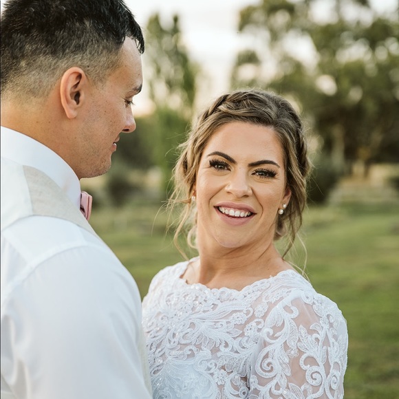 Profile Picture of Mel Terbeeke (@mismellyt) on Poshmark