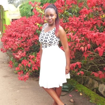 Profile Picture of Vicky Hope (@VickyHo39150889) on Twitter