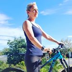 Profile Picture of Diane Woolner Howard (@ukbubbles) on Instagram