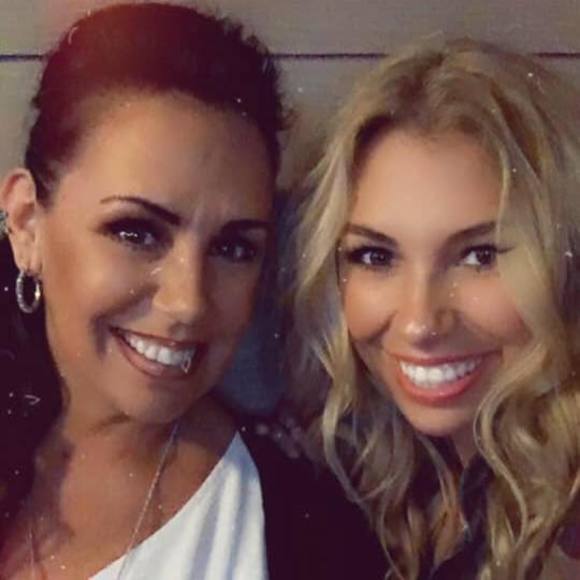 Profile Picture of Ami Day (@amiday) on Poshmark