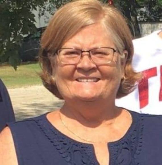 Profile Picture of Phyllis Collins (@phylliscolli739) on Poshmark