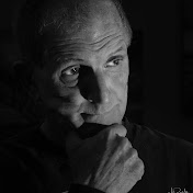 Profile Picture of John Witt (@graphixpro) on Youtube