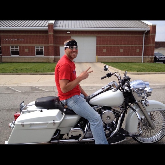 Profile Picture of Kyle Catto (@kcatto21) on Poshmark