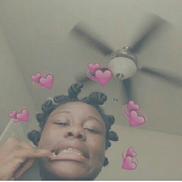 Profile Picture of Kayla Crawford (@kmacfinest) on Poshmark