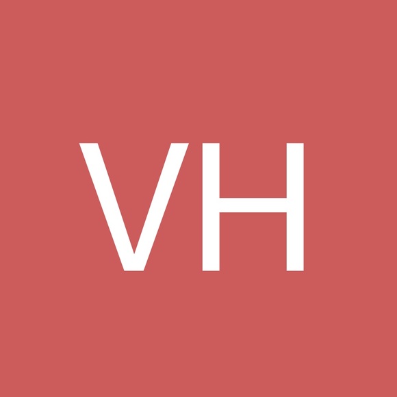 Profile Picture of Veena Hirve (@veenahirve) on Poshmark