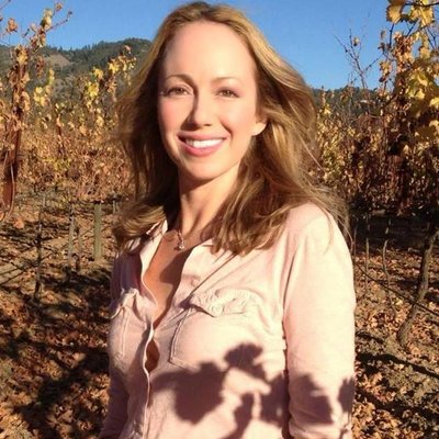 Profile Picture of Jennifer Weinberg (@JenLWeinberg) on Twitter