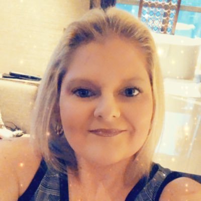 Profile Picture of ╪ Louise Mullinder ╪ (@loumullinder78) on Twitter