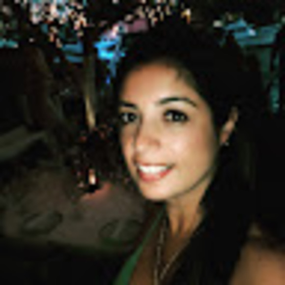 Profile Picture of Gisela Alvarez (@mgiselaalvarez) on Poshmark