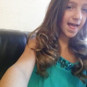 Profile Picture of Alison Shulman (@alishulman2132) on Twitter