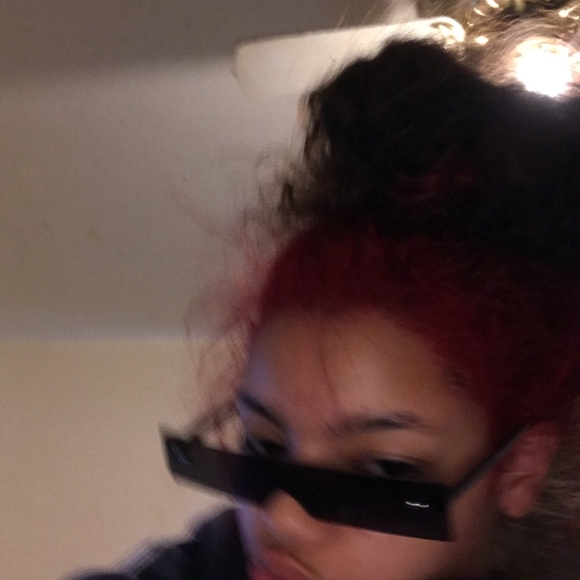 Profile Picture of Keionna Releford (@keionnareleford) on Poshmark