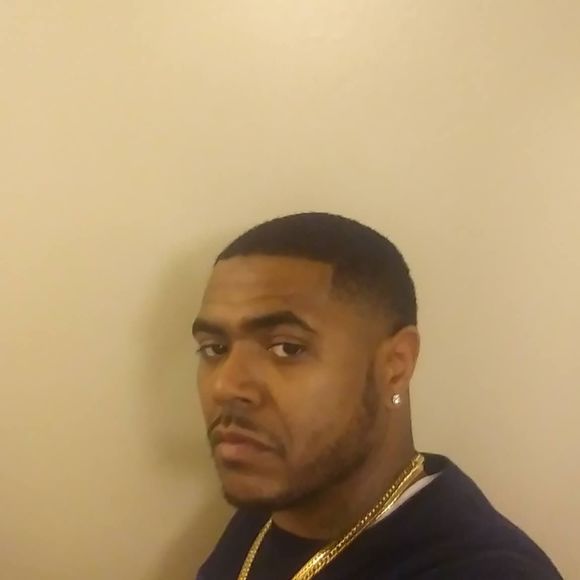 Profile Picture of Dwayne Barrett jr. (@barrett2016) on Poshmark