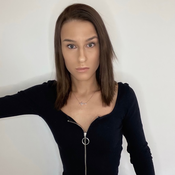 Profile Picture of Julia Mcallister (@juliamcallister) on Poshmark