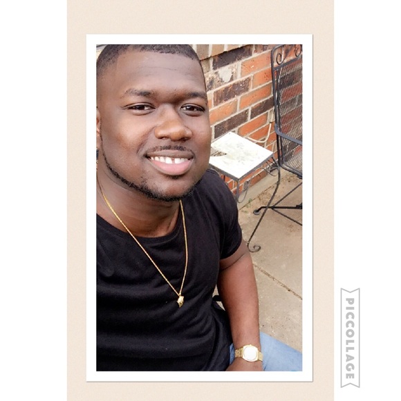 Profile Picture of Michael Farmer (@michaelf22) on Poshmark