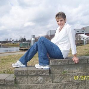 Profile Picture of Eloise Collier (@myweezie) on Myspace