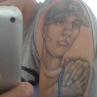 Profile Picture of Daniel Milloy (@MiIIhouse) on Twitter