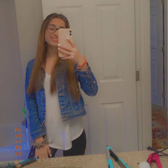 Profile Picture of Saphala Khanal (@khanalsaphala) on Poshmark