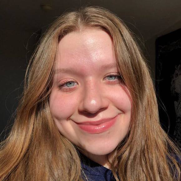 Profile Picture of Emma Wynkoop (@emma_louise0827) on Poshmark