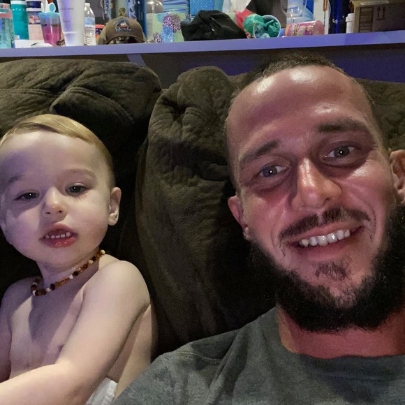 Profile Picture of Aaron Kelly (@aaronkelly52) on Poshmark