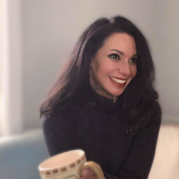 Profile Picture of Wendy Kowal (@kowalwendy) on Poshmark