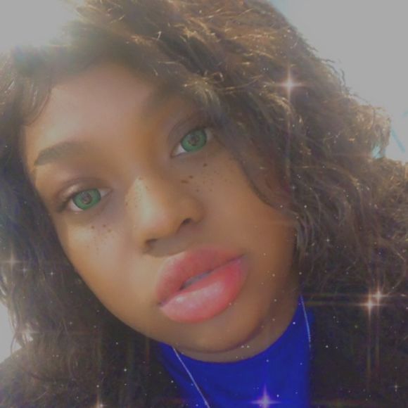 Profile Picture of Chŕyśťal Wilson (@ceceloca) on Poshmark