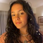 Profile Picture of { Isabelle Perry } (@isabelle.perry._) on Instagram